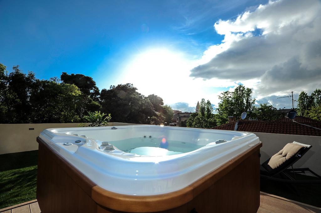 Feel Good Penthouse With Jacuzzi Apartamento Zadar Exterior foto